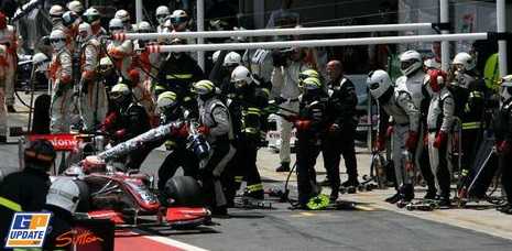 Heikki Kovalainen and Kimi Raikkonen (2009 Brazilian Grand Prix)