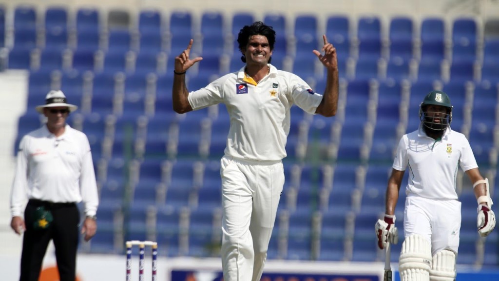 Top 10 tallest cricketer of this time