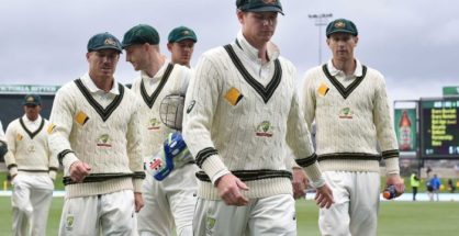 England finished 1st day by scoring 196 runs