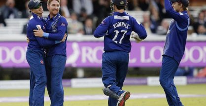 Gloucestershire won by 4 wickets