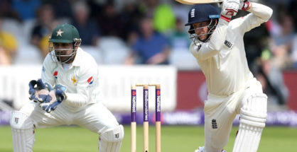 England finished 2nd day successfully at Leeds